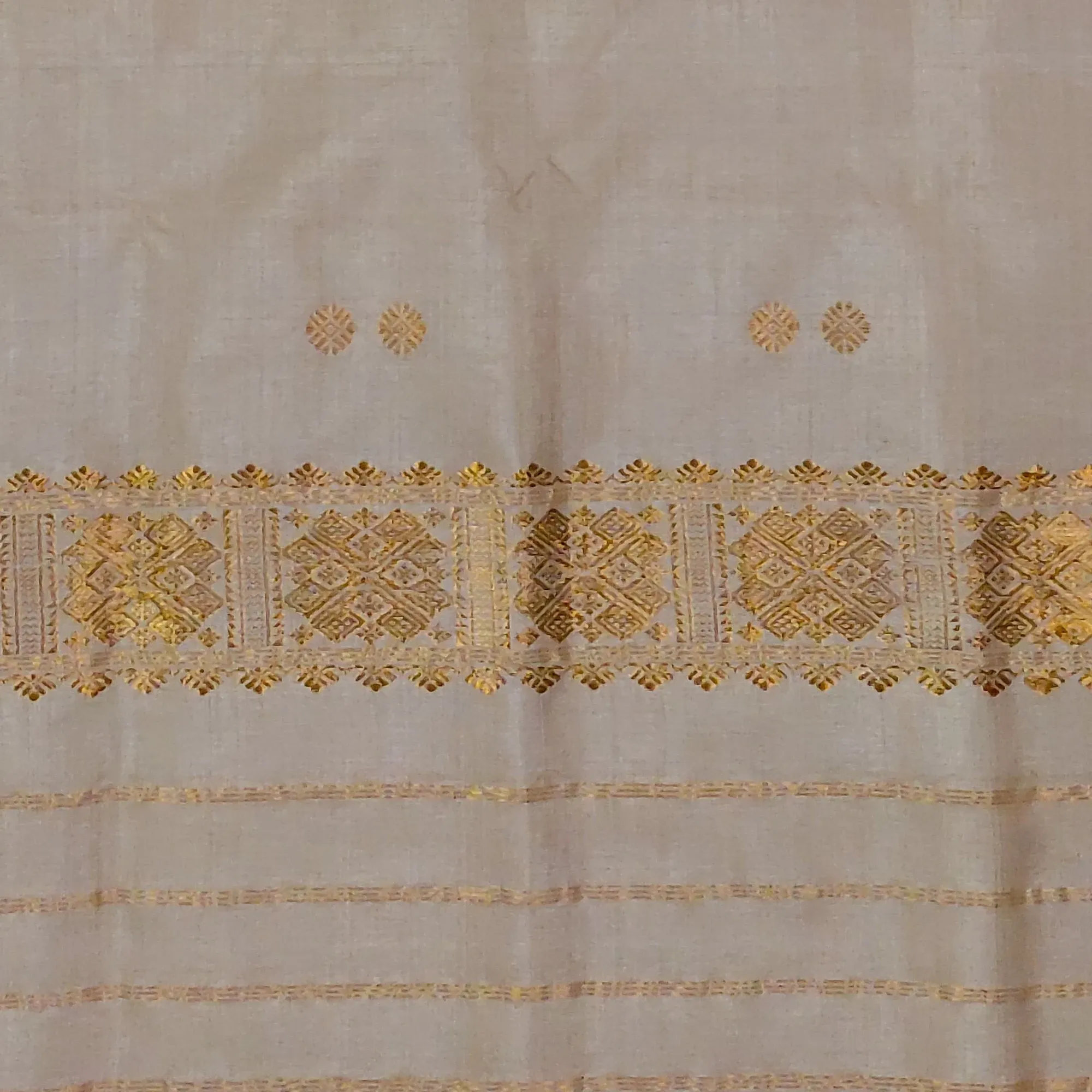 Guna Black Toss silk borderless single sador with golden guna buta and golden geometric ghai phul