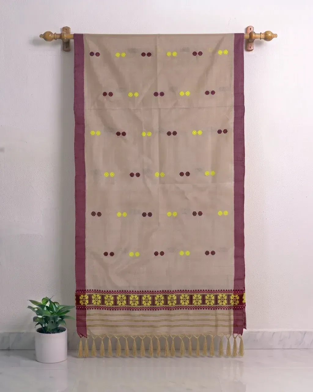 Kola Toss silk single sador with yellow chocolate jora buta, maroon side pari, and yellow chocolate ghai phul
