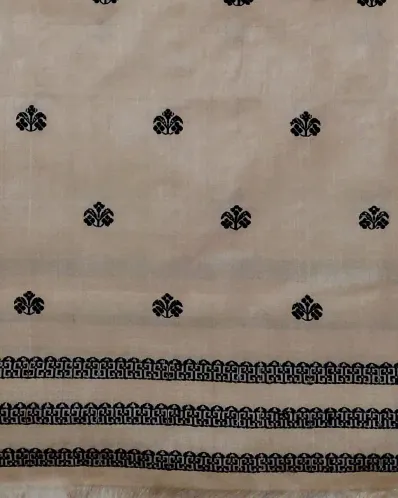 Golden Toss silk borderless single sador with black xoru phul buta and simple black stripe end