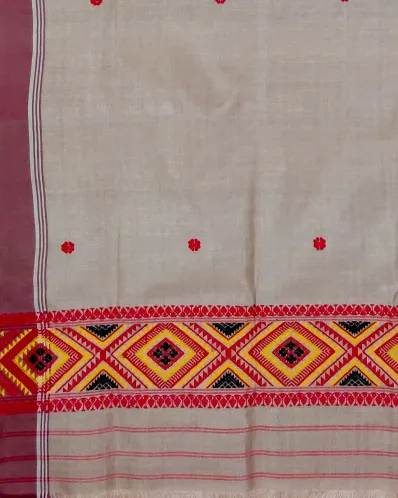 Kola Toss silk single sador with red buta, maroon side pari, and red yellow black Mising ghai phul