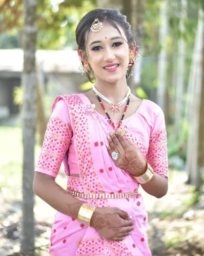 Happy customer - Mix paat jura for wedding