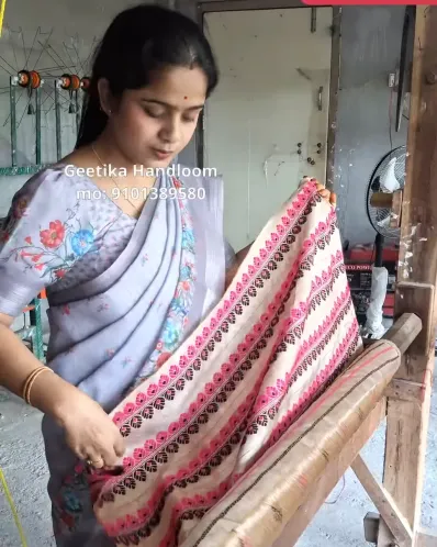 A custom designed black toss jura for a Jorhat customer