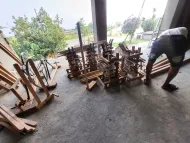 Taat Xaal parts in the Geetika Handloom production workshop