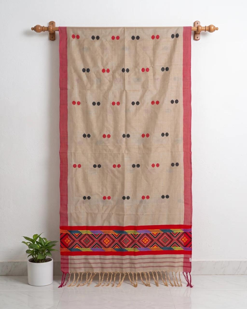 Black Toss Silk Single Sador with Paired Red-Black Buta and Mishing Motif Ghai Phul