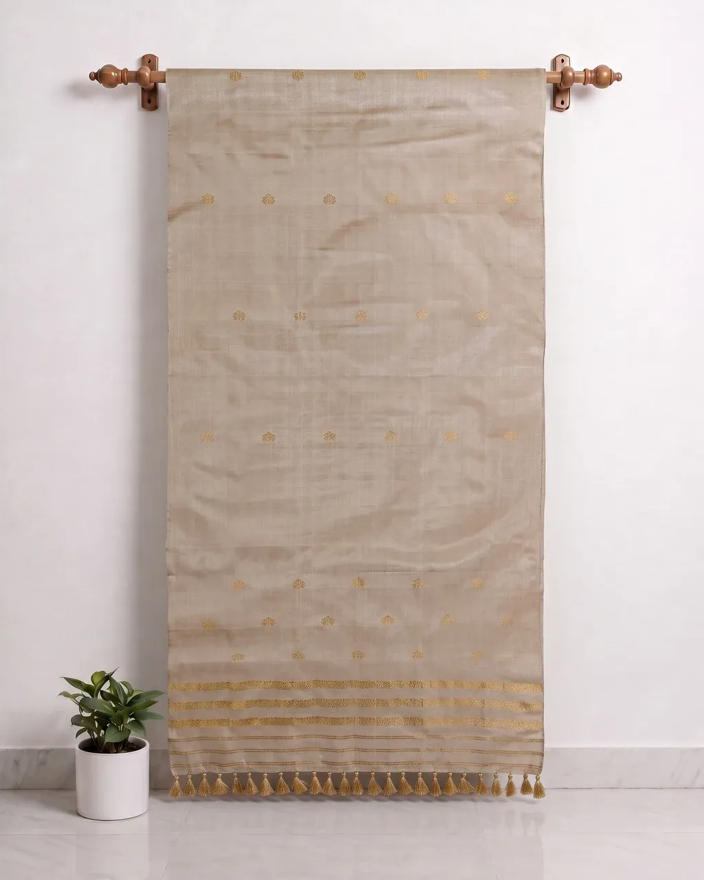 Kola Toss silk borderless single sador with golden guna phul buta and golden parboti work
